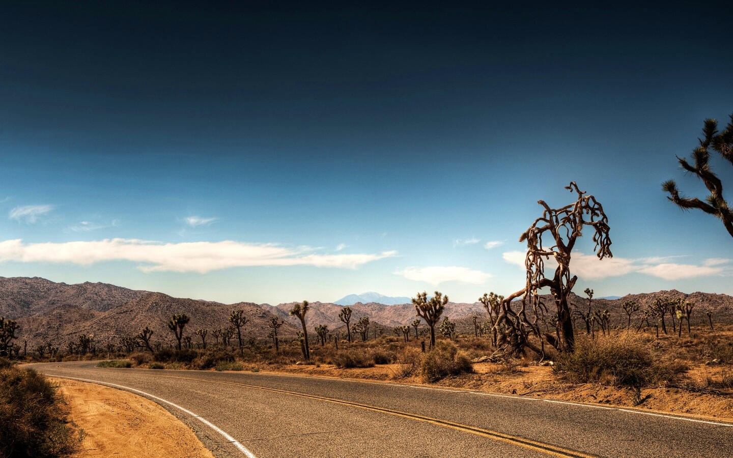 Поворот обои