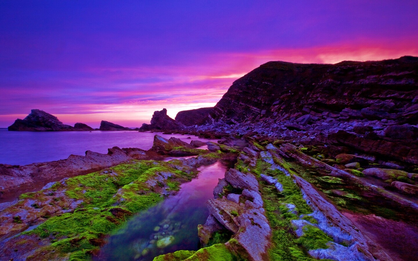 Скалистый берег обои