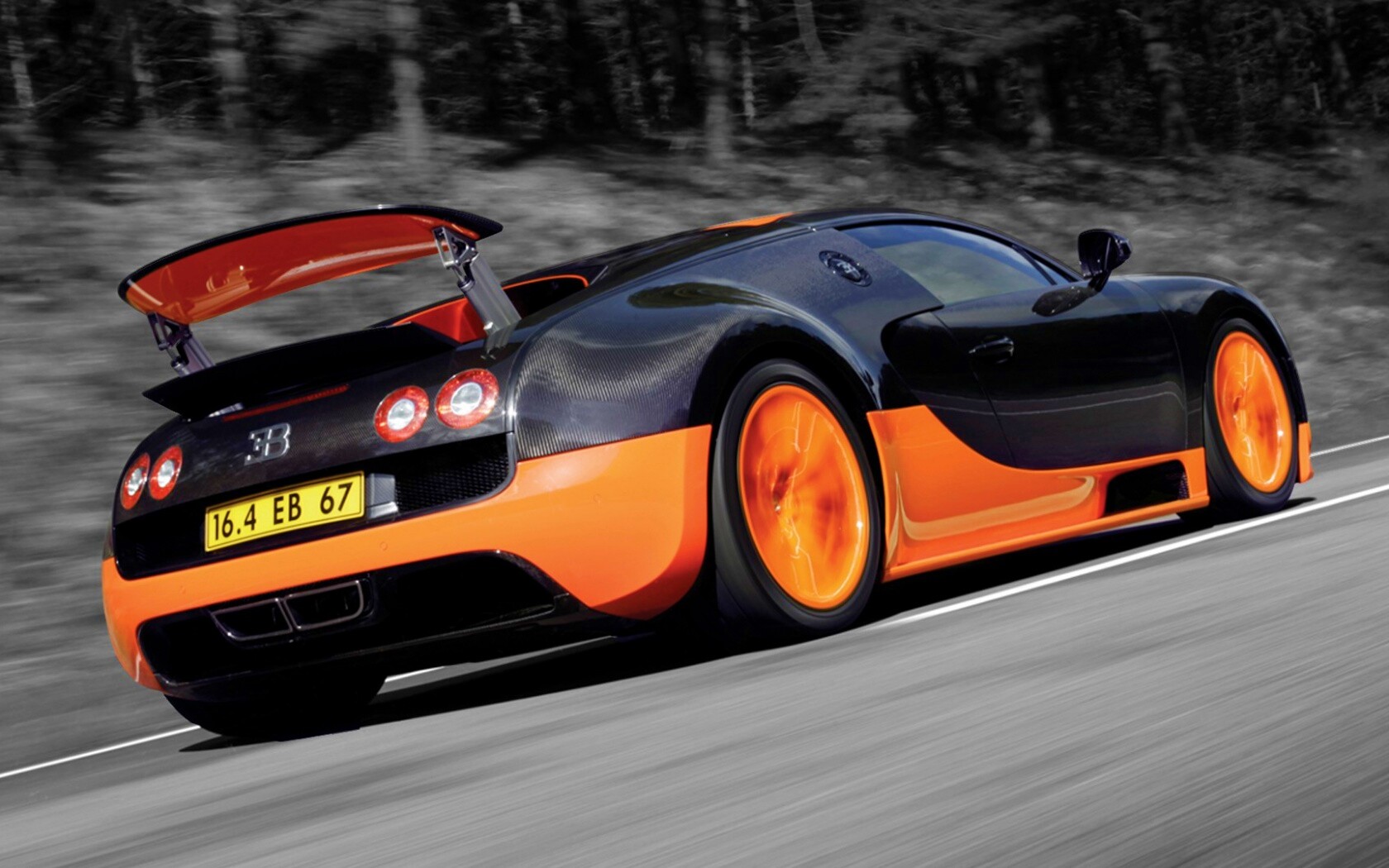 Оранжево-черный Бугатти обои