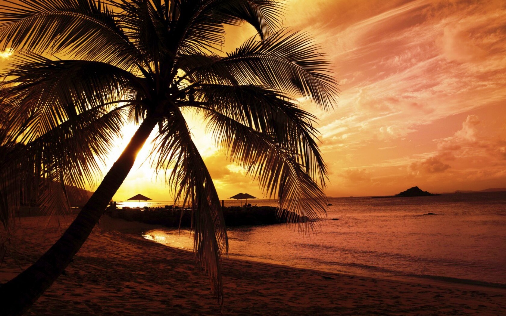 Пляж на закате обои