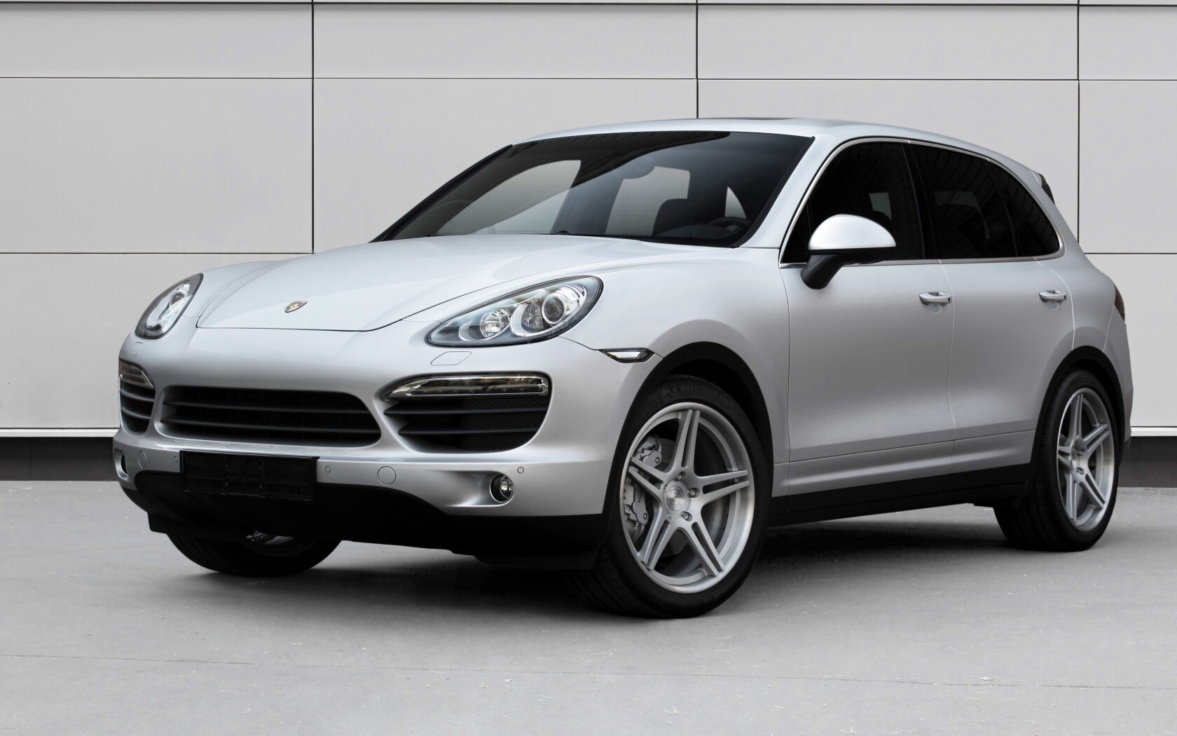 Кроссовер Porsche обои