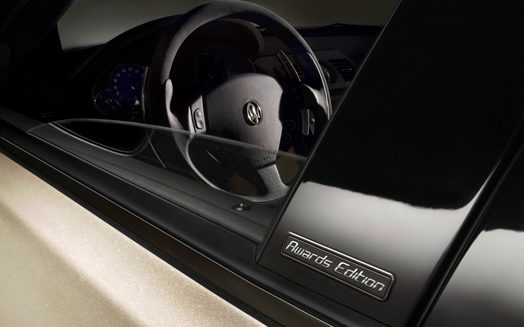 Борт maserati обои