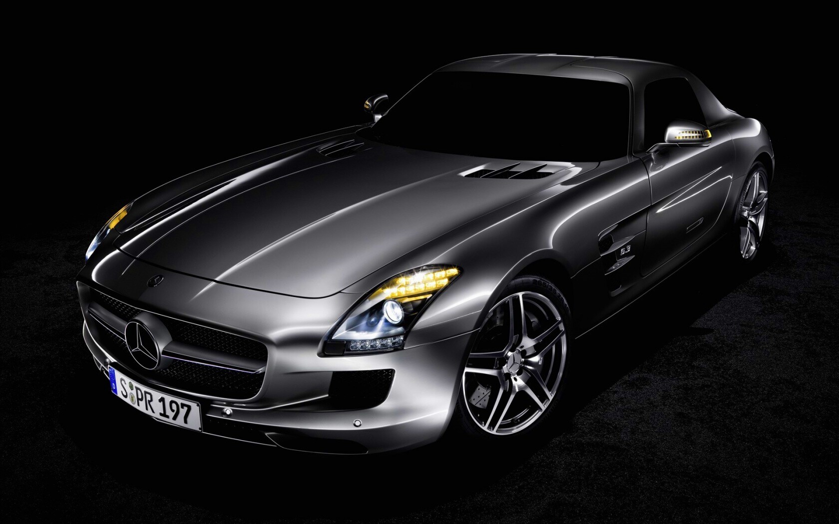 Mercedes SLS обои