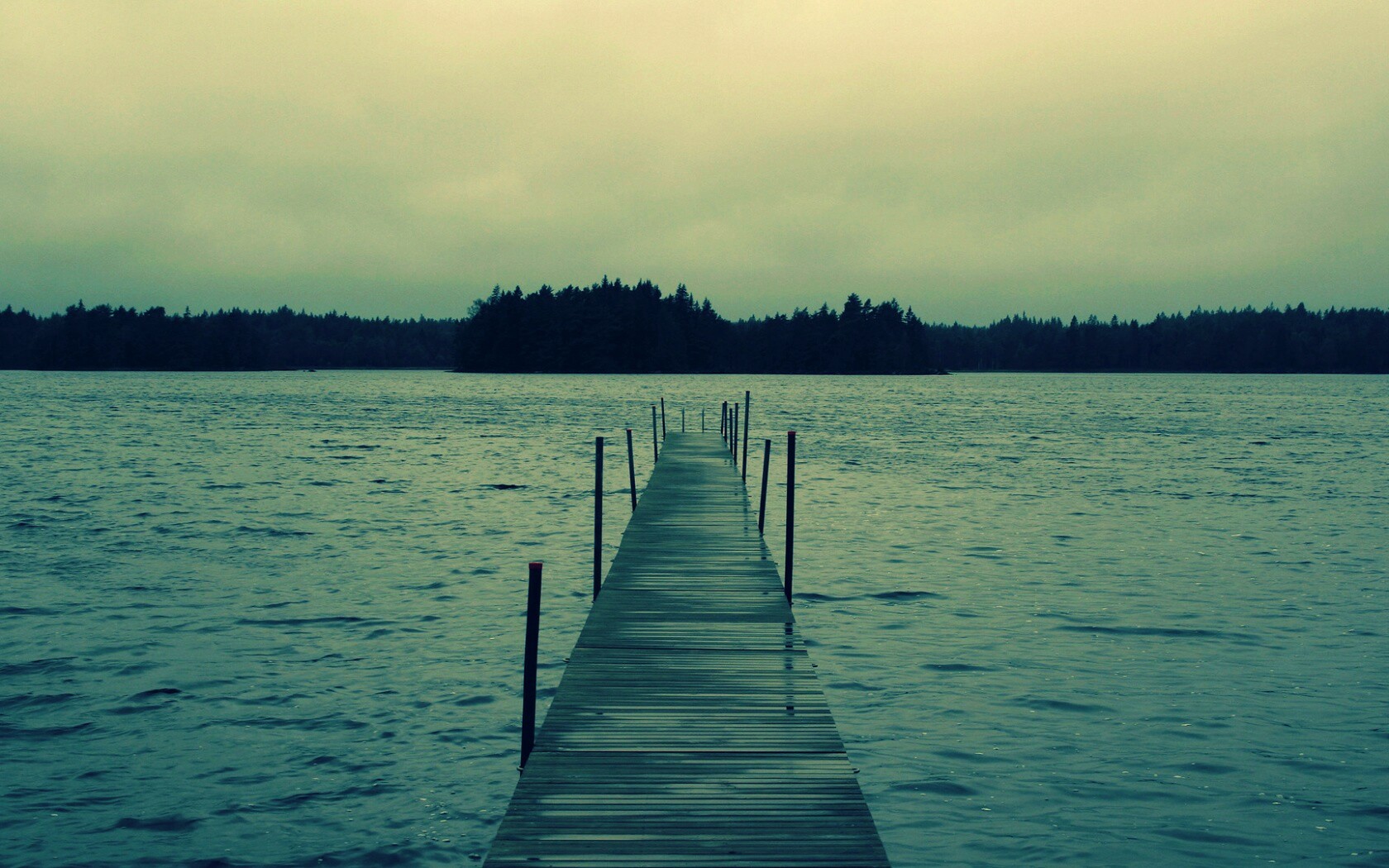 Причал на озере обои