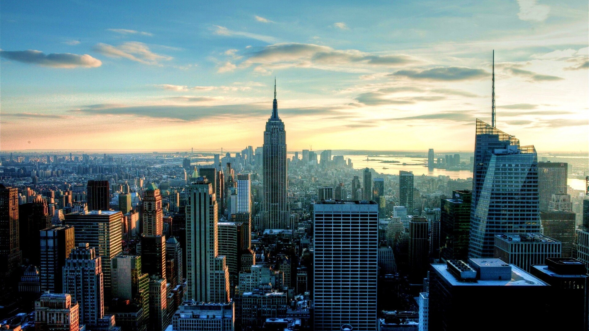 Большой город обои