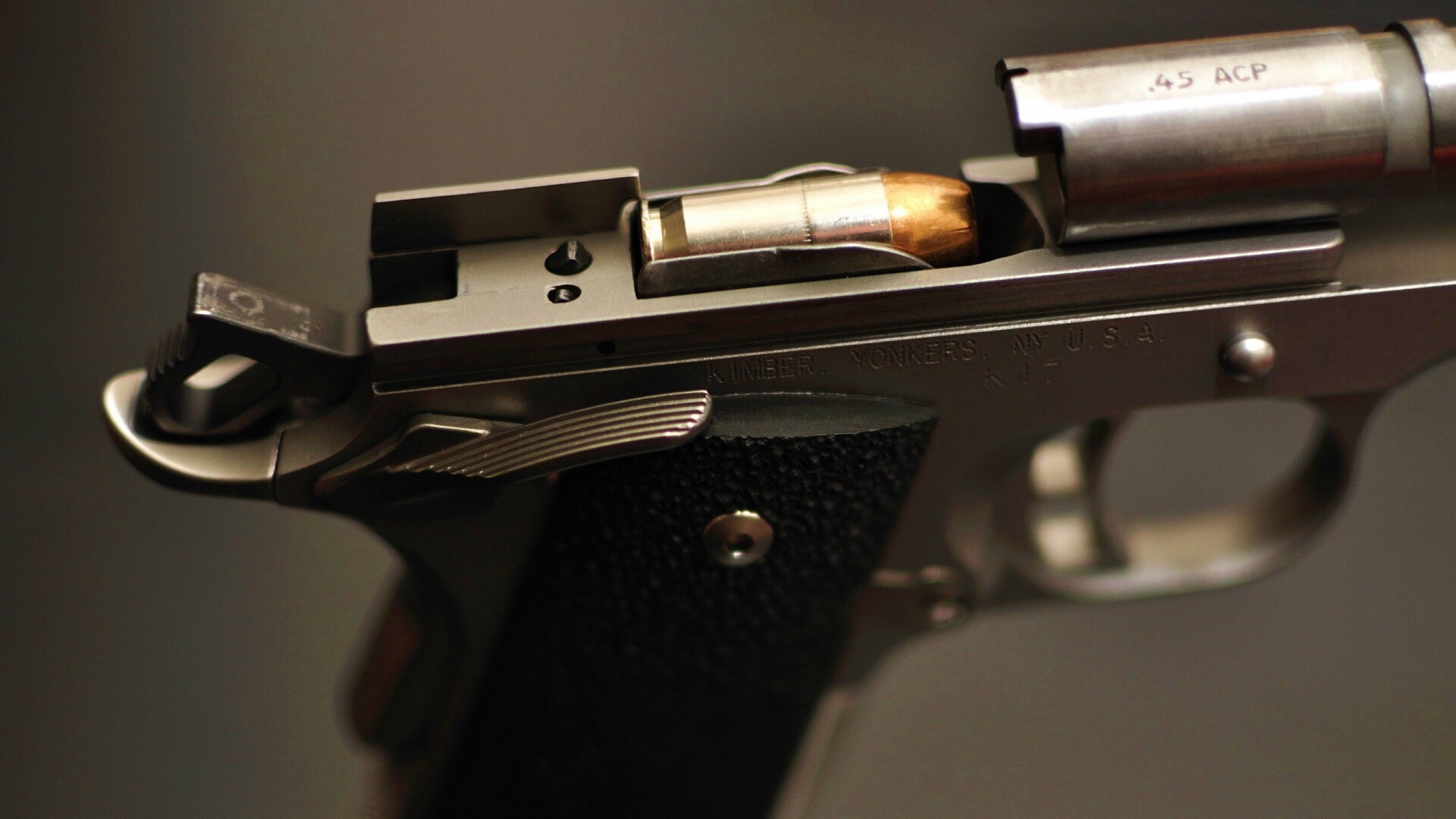 Разобранный пистолет обои