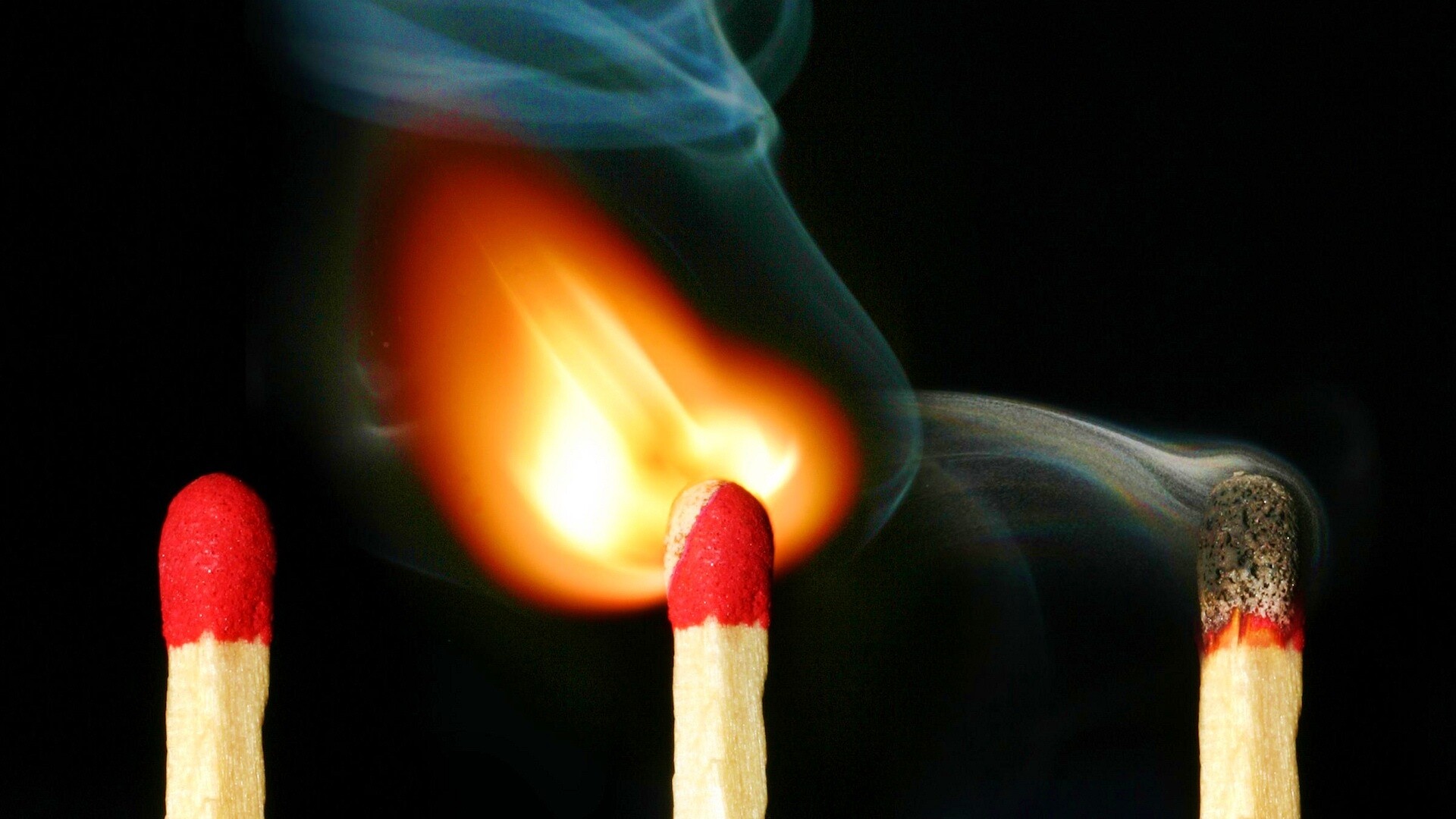 Три состояния спички обои