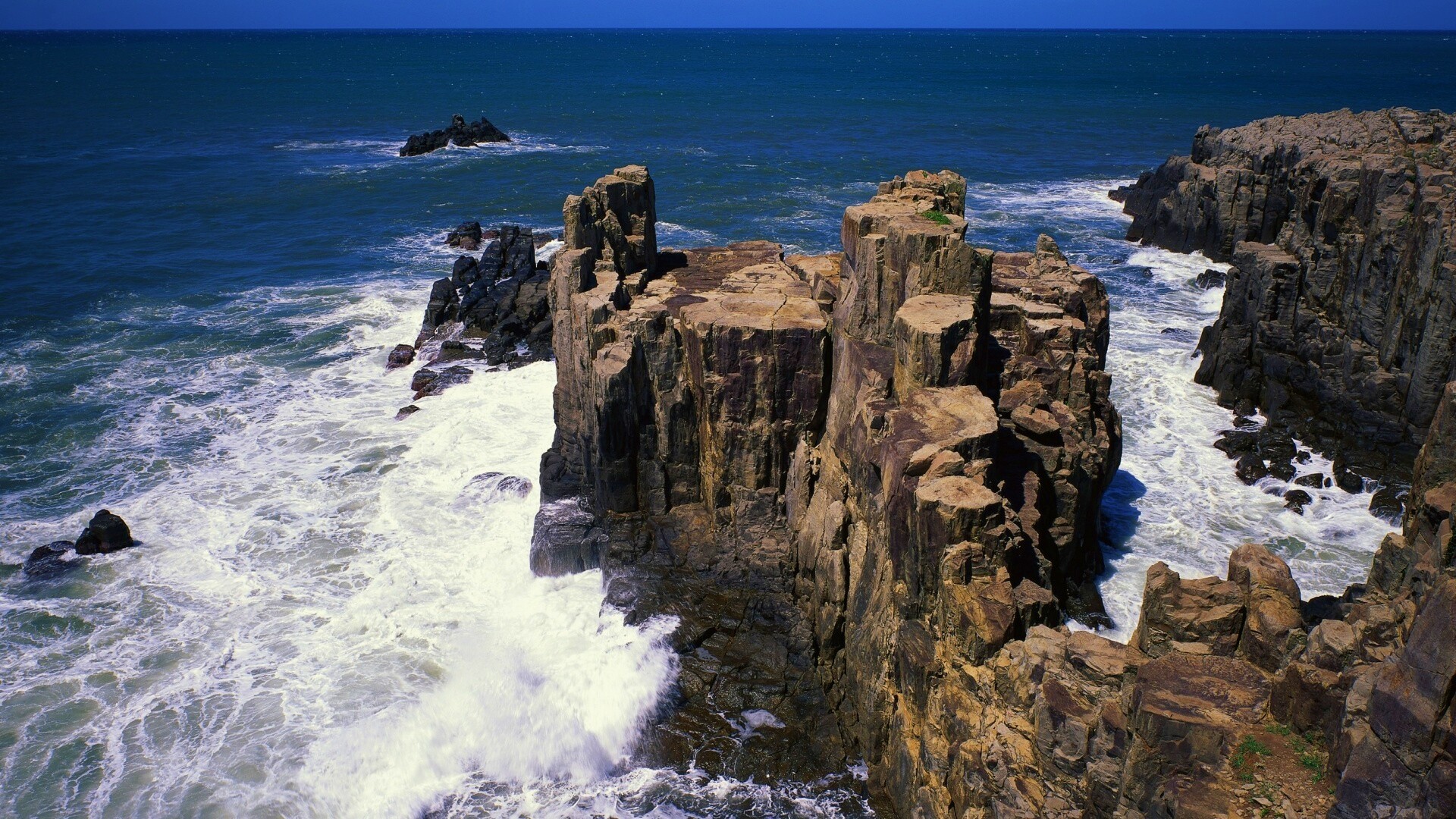 Плоские скалы обои