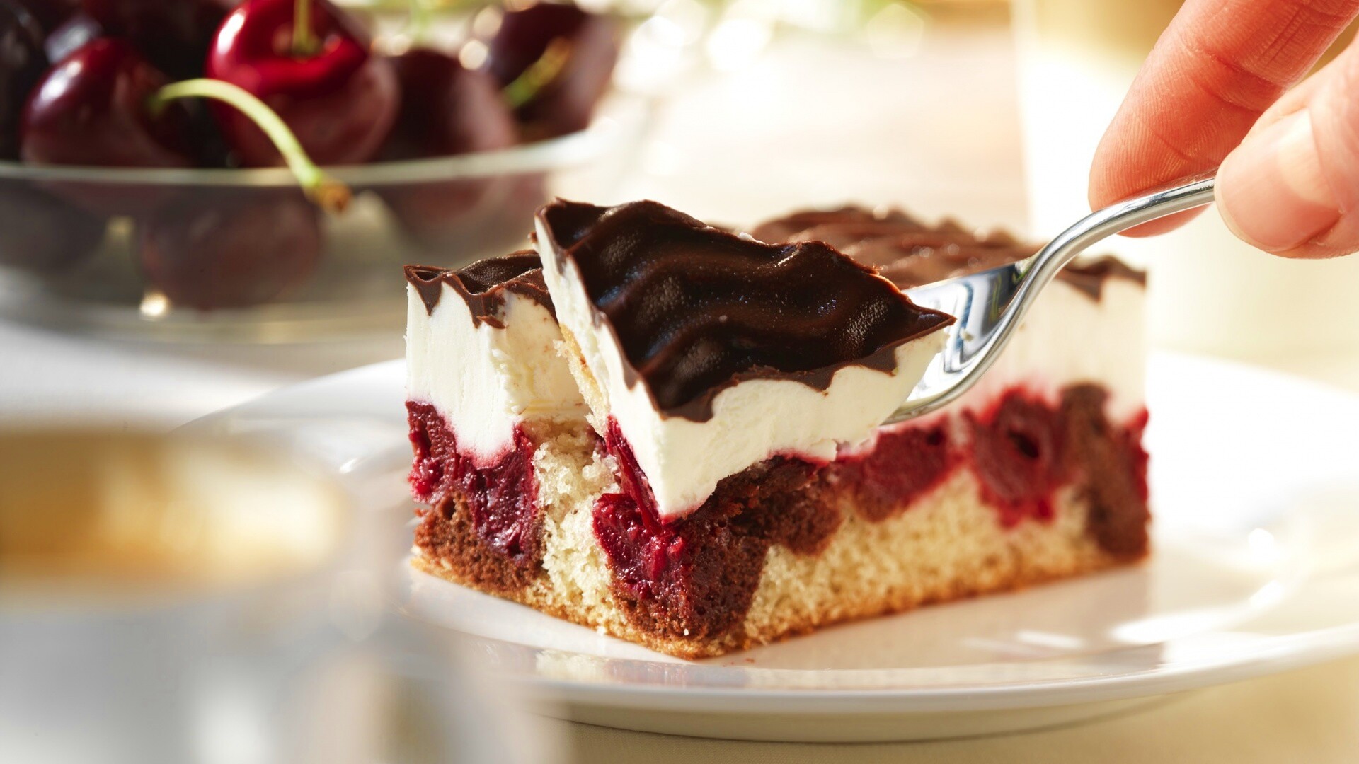 Вишневое пирожное обои