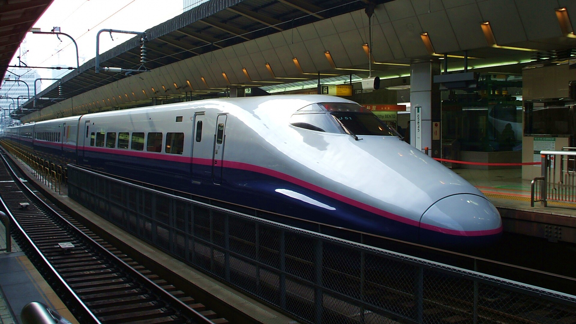 Модель скоростного поезда обои