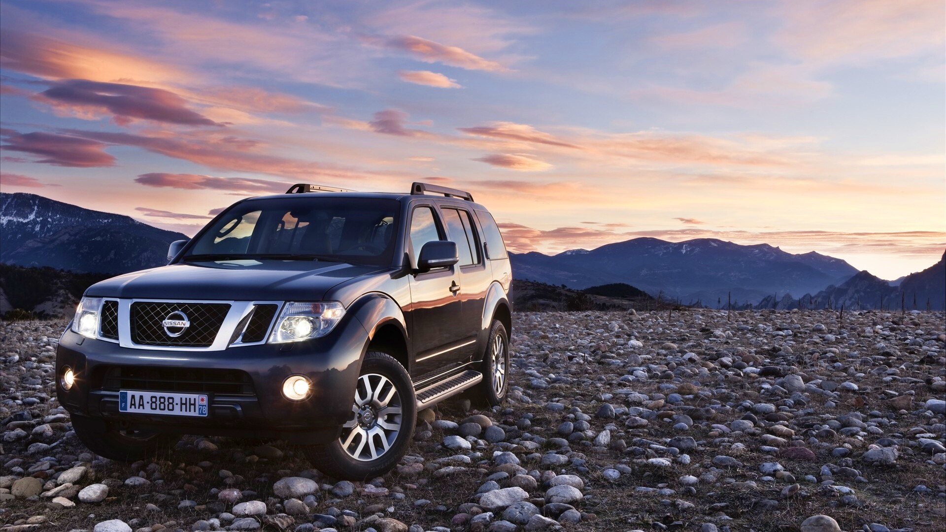 Nissan Pathfinder обои