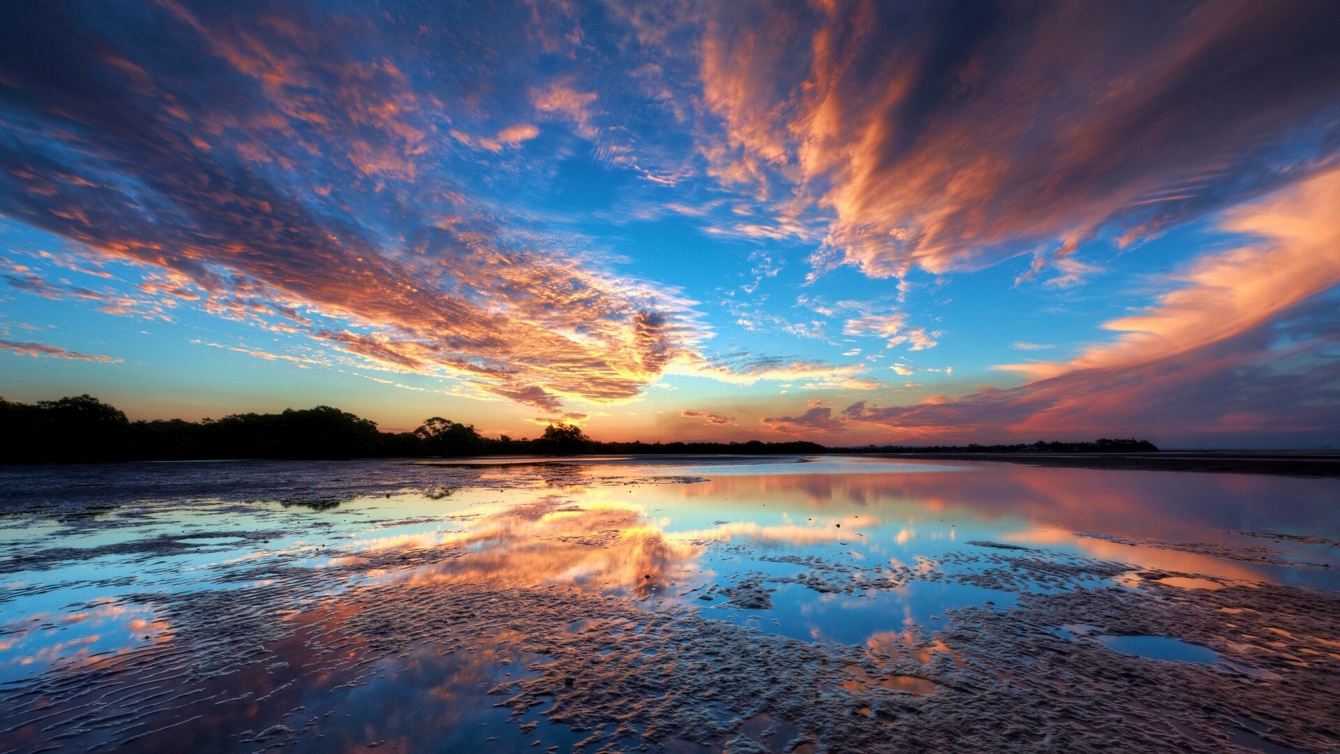 Дивный закат на озере обои