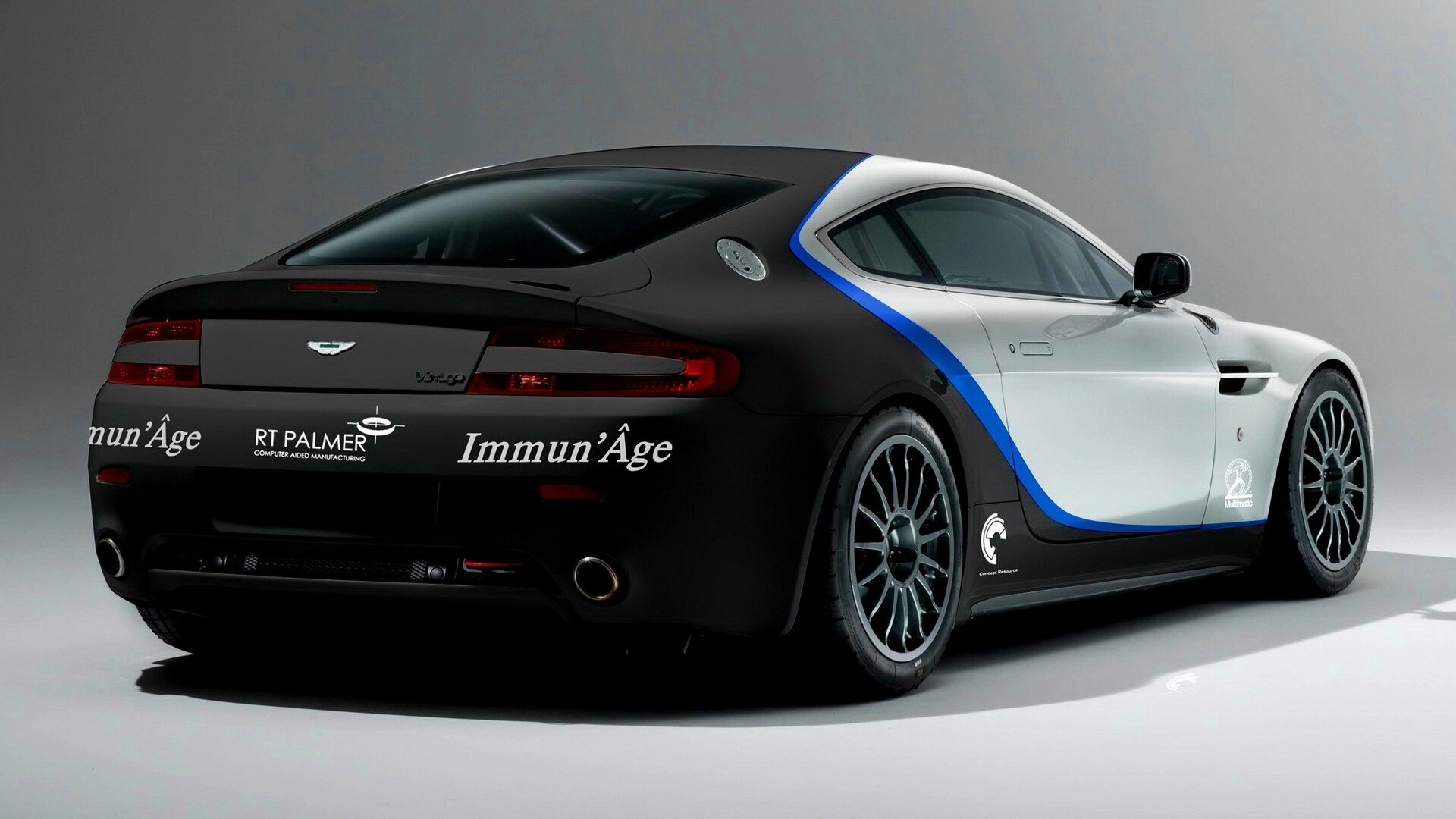 Астон Мартин обои