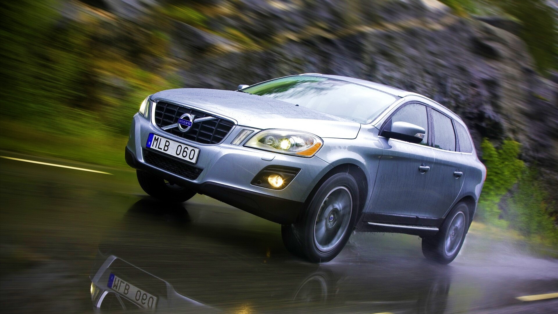 Кроссовер Вольво обои