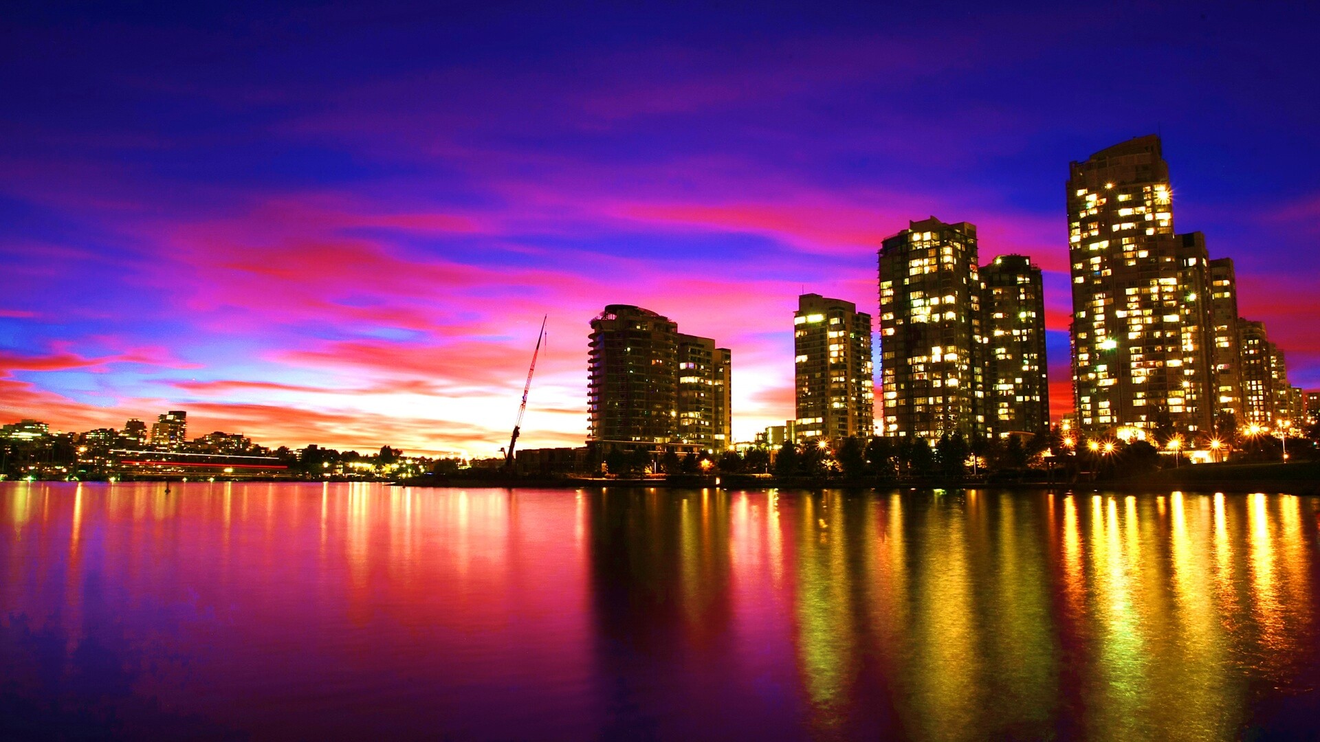 Фиолетовый закат в Ванкувере обои