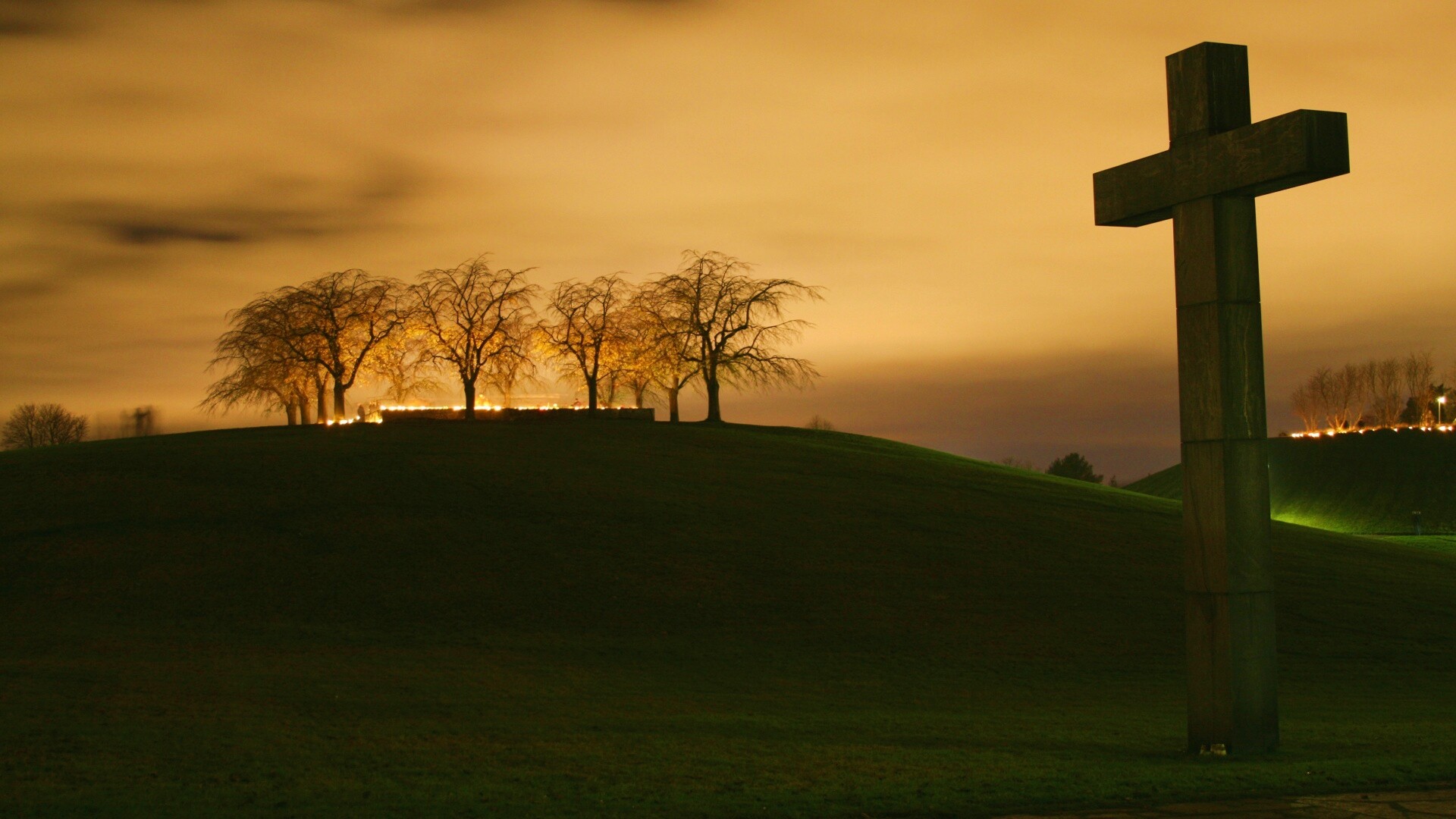 Каменный крест обои