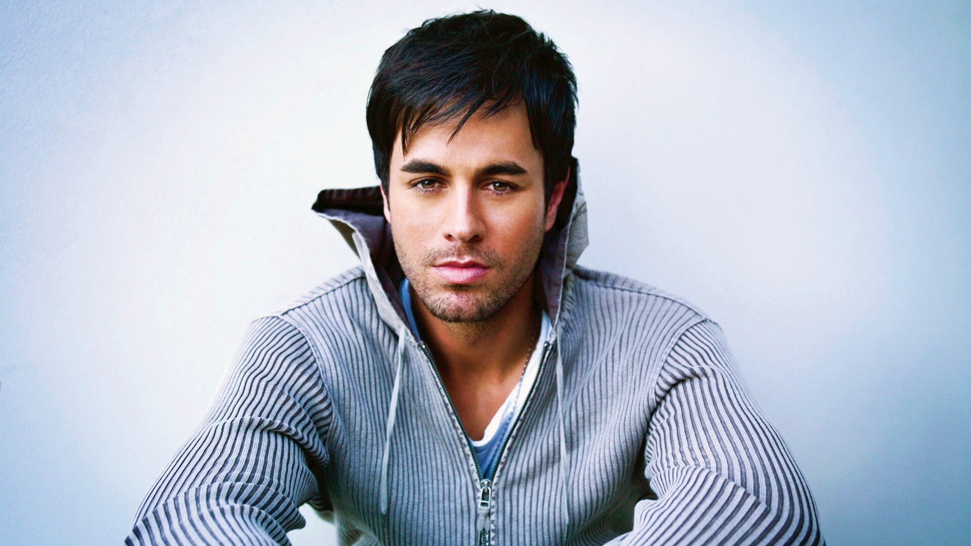 Энрике Иглесиас обои