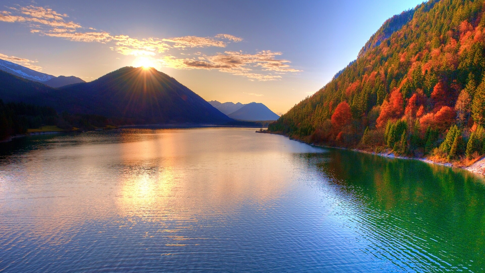 Закат в горах обои