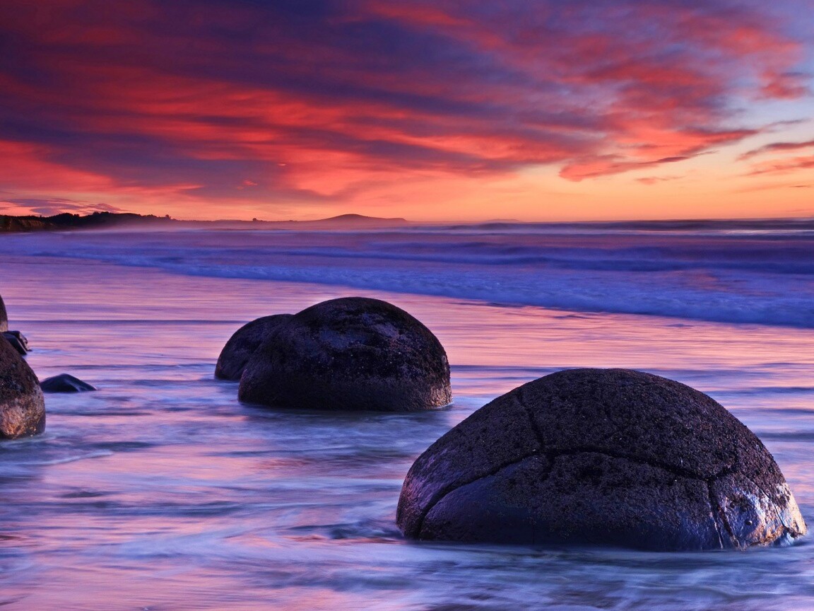 Камни в морском прибое обои