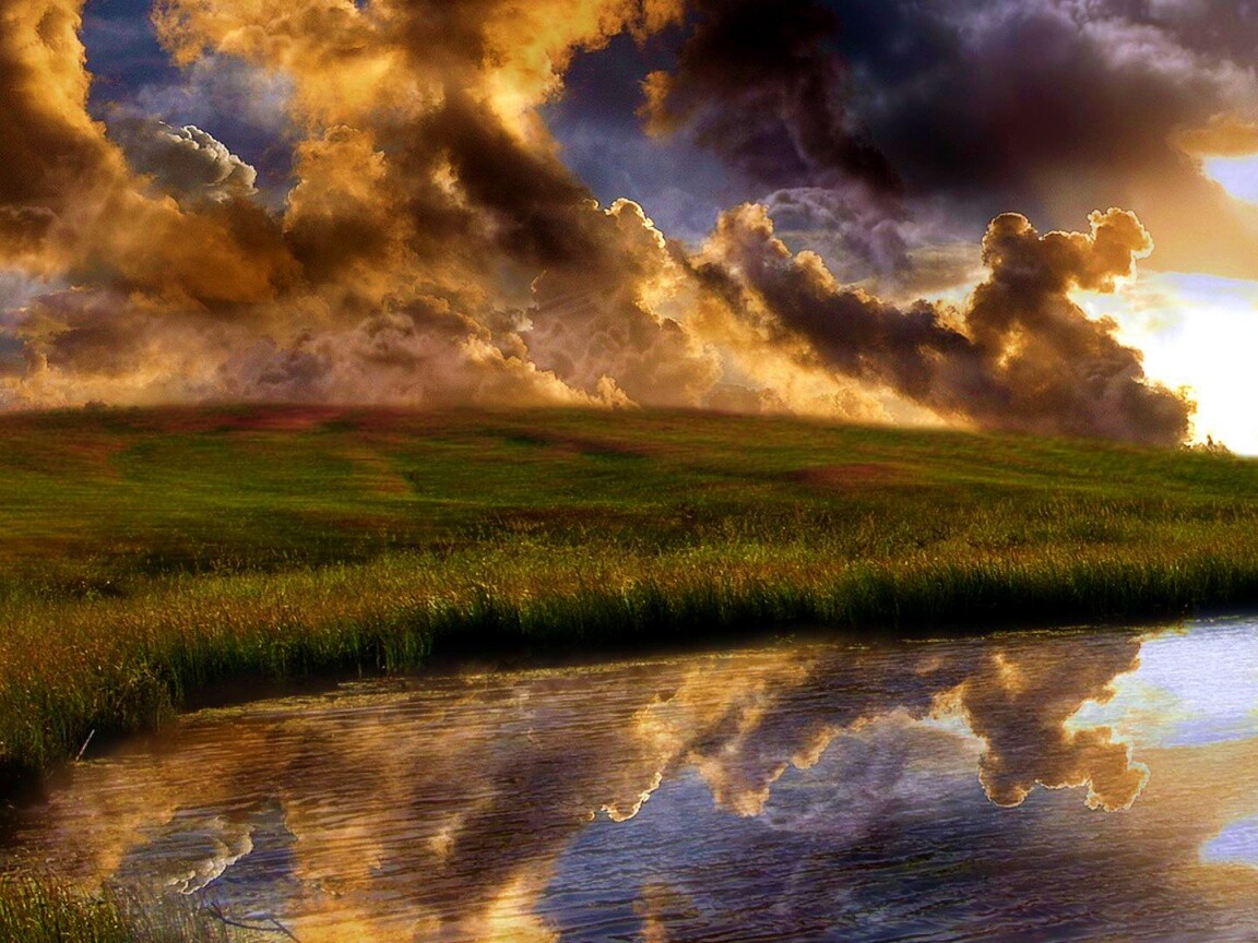 Тучи над лугом обои
