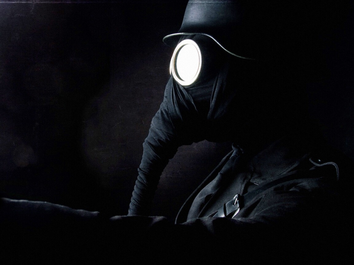 В противогазе обои