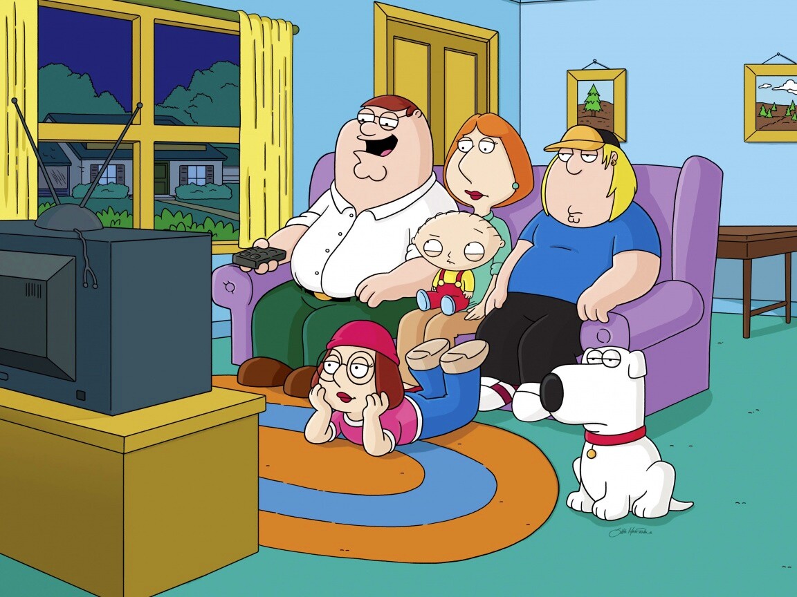 Гриффины всей семьей перед телевизором обои