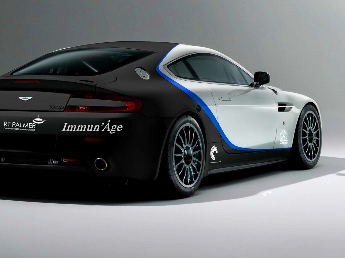 Астон Мартин обои