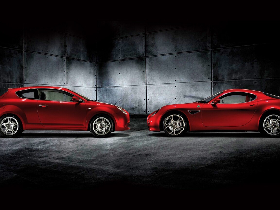 Два альфа ромео с разными кузовами обои