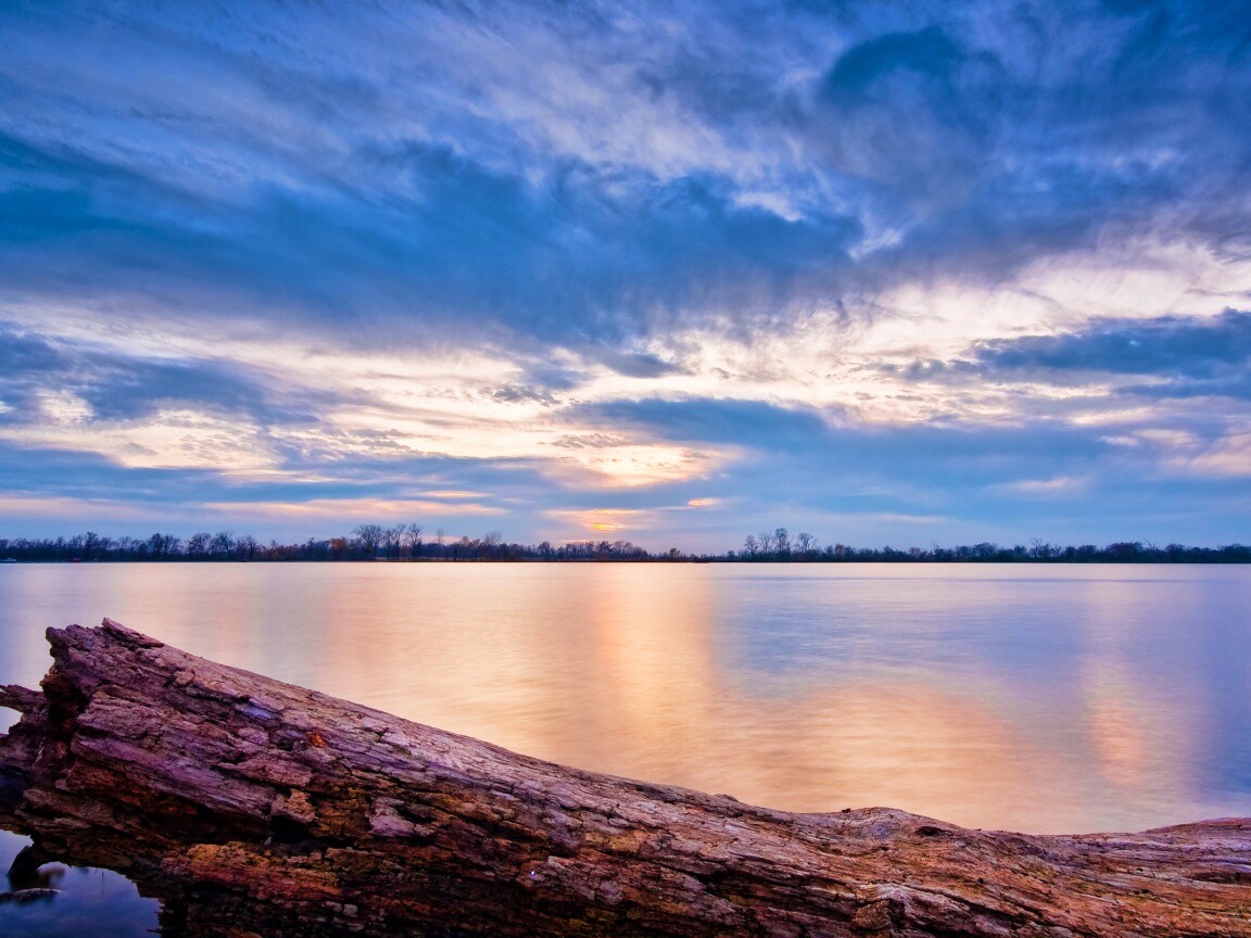 Закат на озере обои