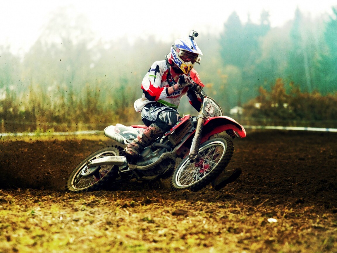 Зрелищное ралли на мотоциклах обои