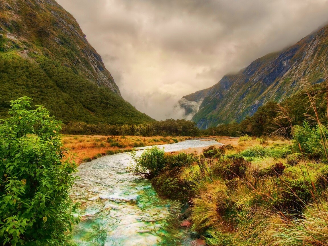 Горная река обои