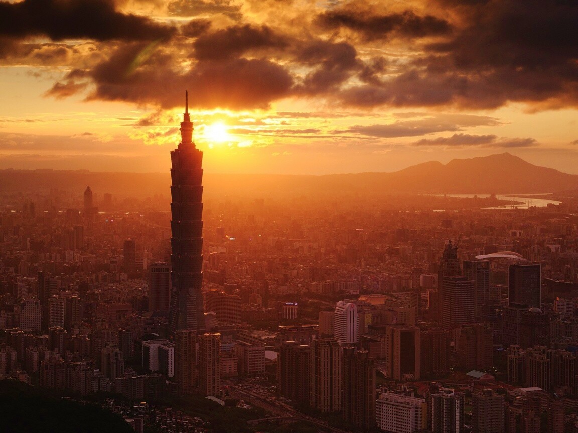 Башня на закате обои