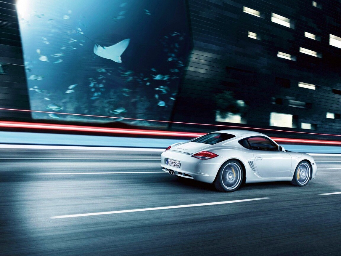 Porsche на трассе обои