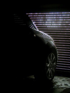 Машина в закрытом гараже обои