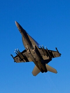 Черынй истребитель обои