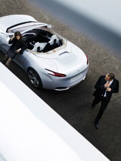 Пара у кабриолета Пежо обои