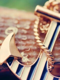 Кулон в виде якоря обои