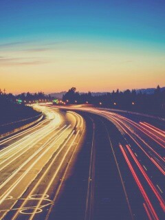 Автострада в огнях обои