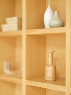 Вазы и книги обои