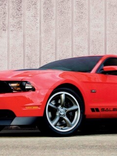 Красный Мустанг GT обои