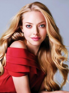 Красавица Аманда Сэйфрид обои