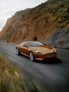 Aston Martin в горах обои