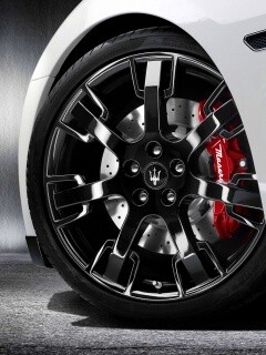 Колесу Maserati Granturismo обои