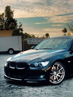 Чёрный БМВ обои