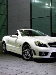 Белый мерседес с открытым верхом обои