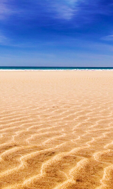 Пустыня на фоне моря обои