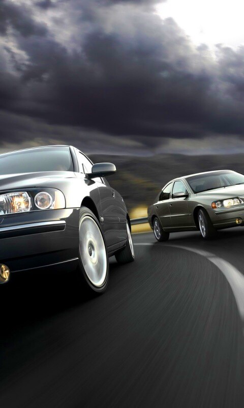 Два седана вольво на повороте обои