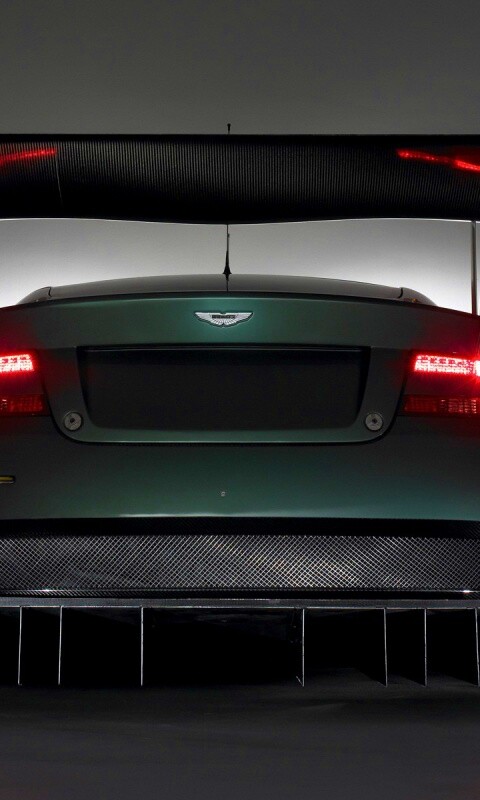 Красные задние фары спорткара обои