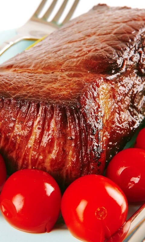 Стейк с помидорами обои