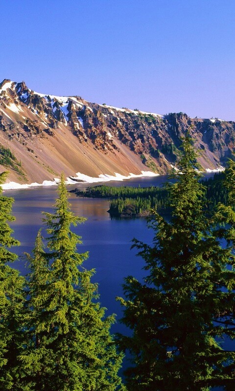 Озеро в кратере обои